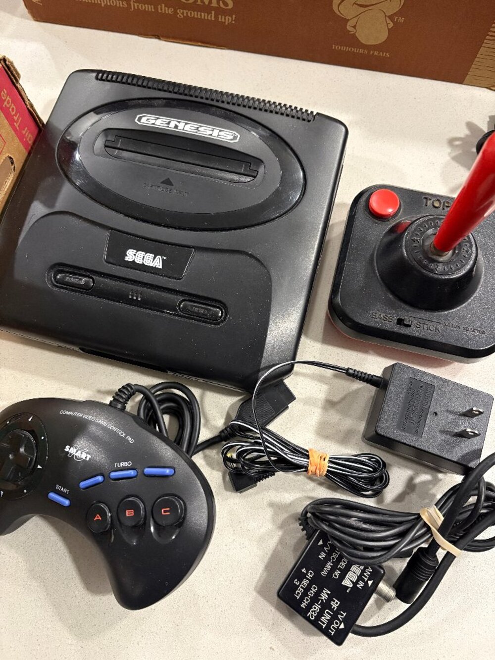 SEGA GENESIS CONSOLE SYSTEM